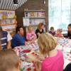 Feest tijdens Kinderboekenweek in bibliotheek