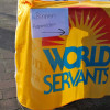 World Servants Sleen druk in actie