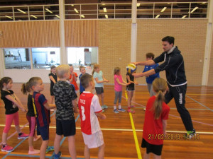 Volleybalclub organiseert clinics