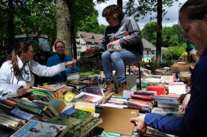 Rommelmarkt Crescendo levert flink bedrag op