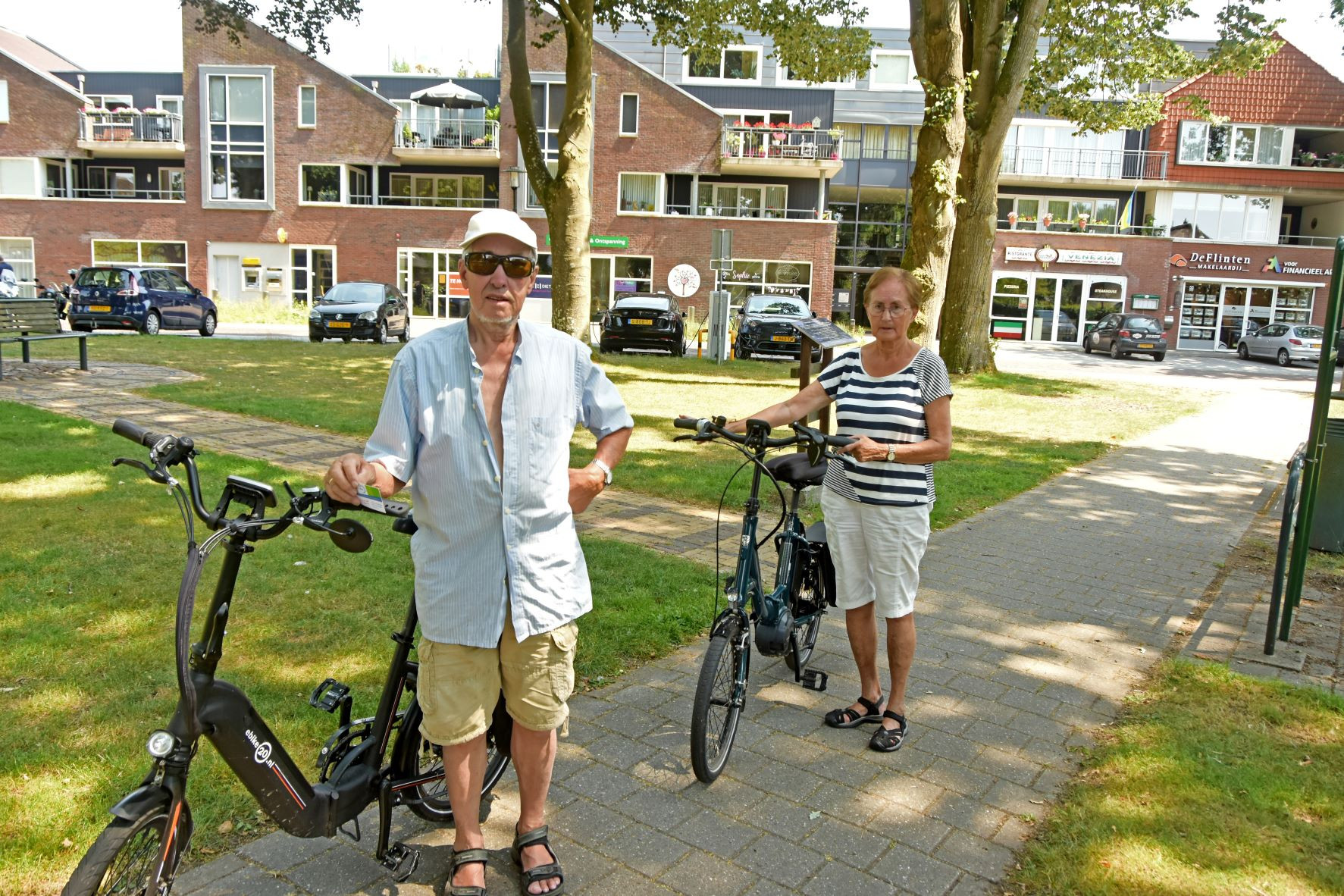 Warm, Heel Rustig, En Toch Sfeer In Het Dorp | Nieuws | SleenWeb