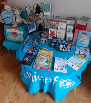 UNICEF-winkeltje aan huis in Sleen