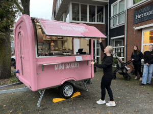 Mini Bakery foodtruck officieel geopend